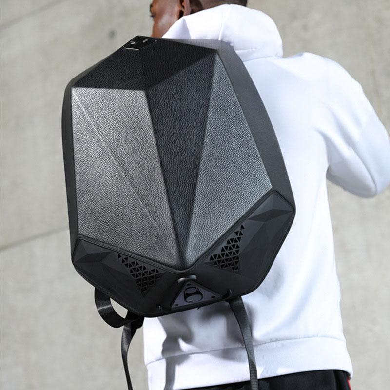 Backpack with fashion speakers